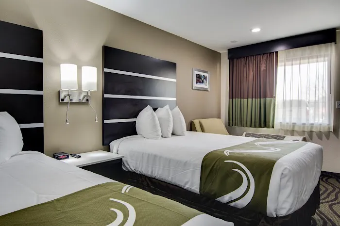 Quality Inn & Suites Athens University Area 4