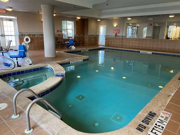 Country Inn & Suites by Radisson, Athens, GA 4