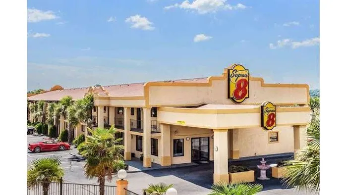 Super 8 by Wyndham Stockbridge 4
