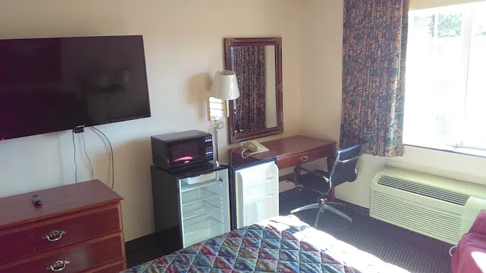 Western Inn 4