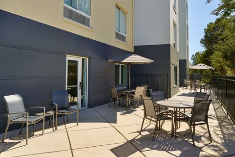 Fairfield Inn & Suites Atlanta McDonough 4