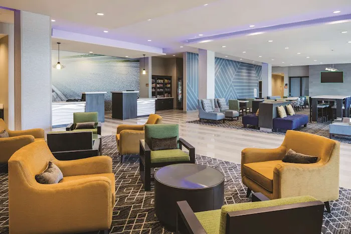 La Quinta Inn & Suites Atlanta South - McDonough 4