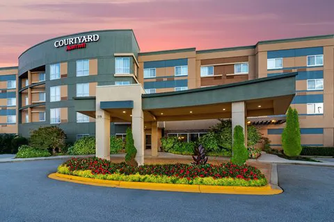 Courtyard Atlanta McDonough 4