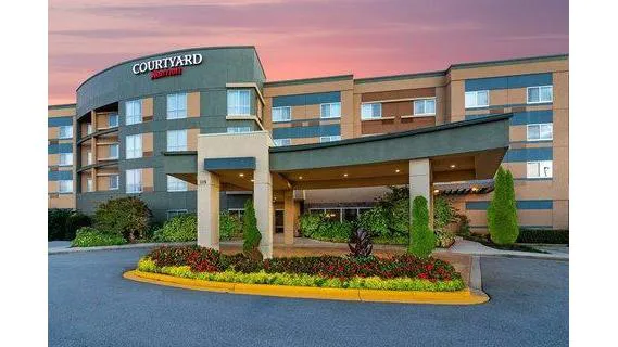 Courtyard Atlanta McDonough 4