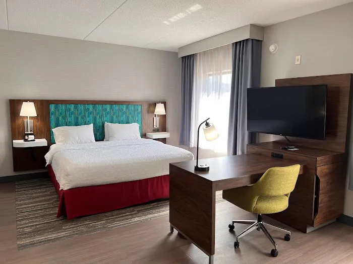Hampton Inn & Suites Flowery Branch Lake Lanier 4