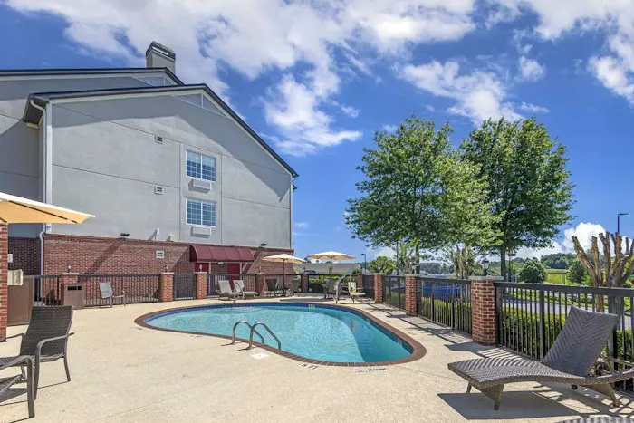 Best Western Plus Lake Lanier Gainesville Hotel & Suites 4