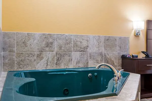 Quality Inn Jefferson at I-85 4