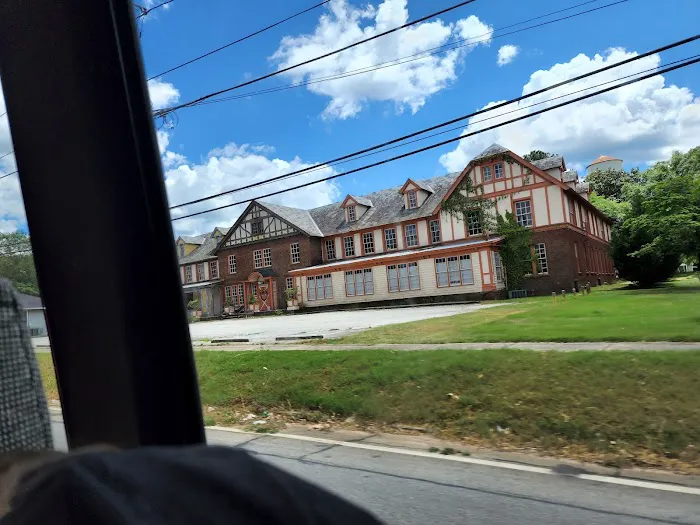 Historic Village Inn Hotel, Born in 1906 4
