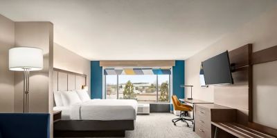 Holiday Inn Express & Suites McDonough by IHG