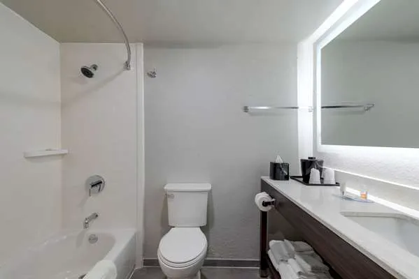 Clarion Pointe McDonough 4