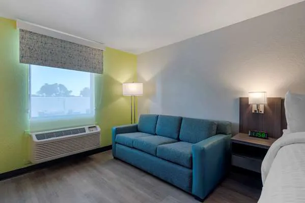 Clarion Pointe McDonough 4