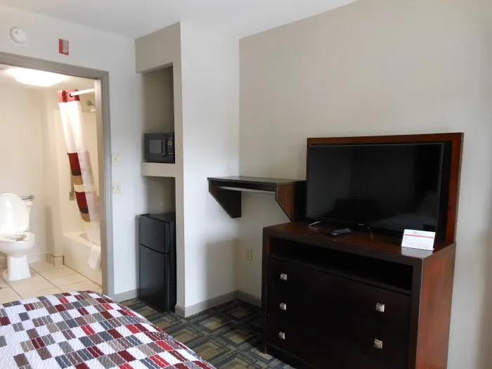 Red Roof Inn Griffin 4