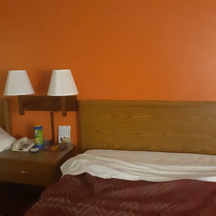 Economy Inn 4