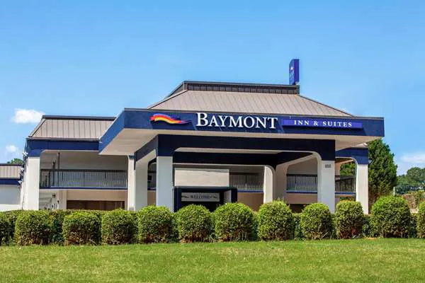Baymont by Wyndham McDonough 4
