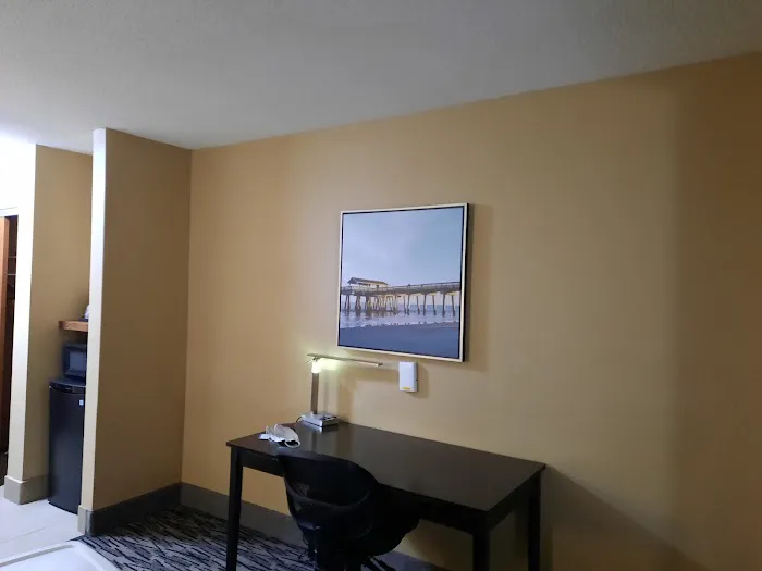 Best Western Plus McDonough Inn & Suites 4