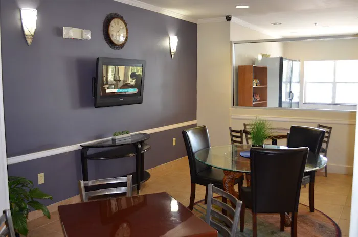 Stay Express Inn & Suites Union City Near Atlanta Airport 3