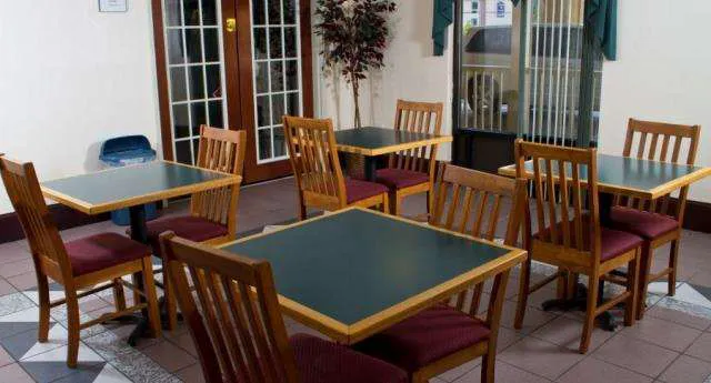 Country Hearth Inn & Suites Union City Atlanta 4