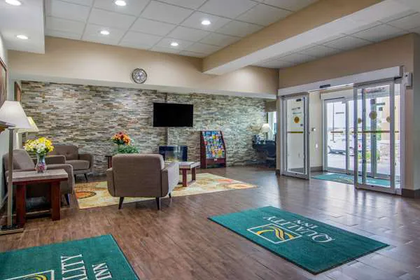 Quality Inn & Suites Union City - Atlanta South 4