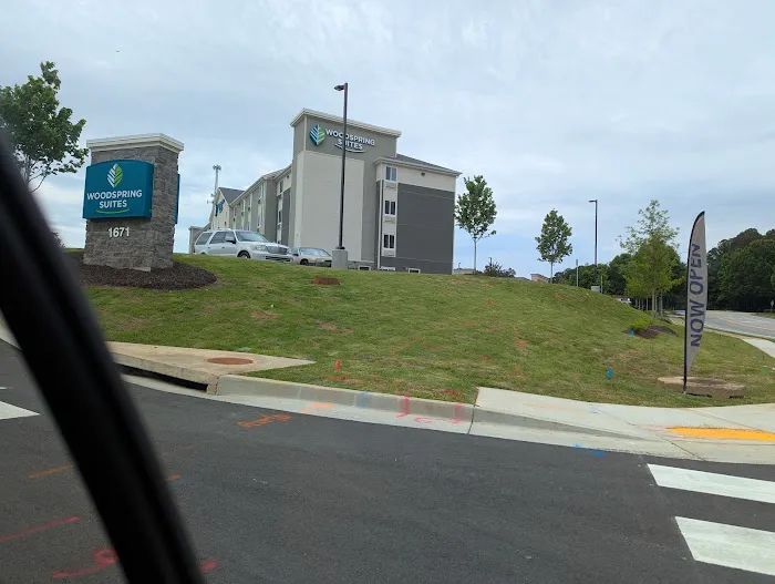WoodSpring Suites Buford near Mall of Georgia-Lake Lanier 4