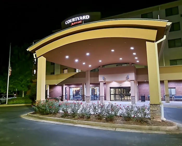 Courtyard Atlanta Buford Mall of Georgia 4