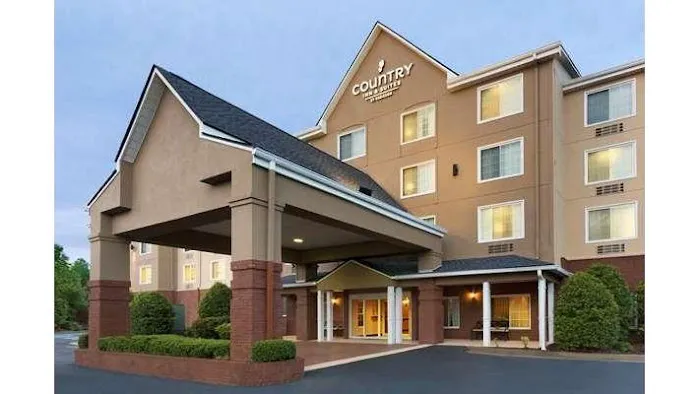 Country Inn & Suites by Radisson, Buford at Mall of Georgia, GA 4