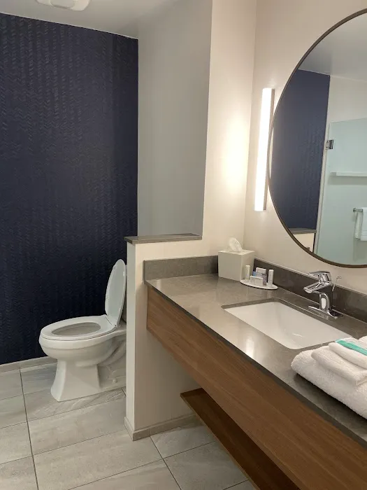 Fairfield Inn & Suites Gainesville 4