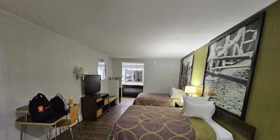 Super 8 by Wyndham Gainesville