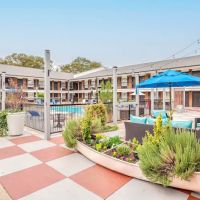 The Guest Lodge Gainesville ico