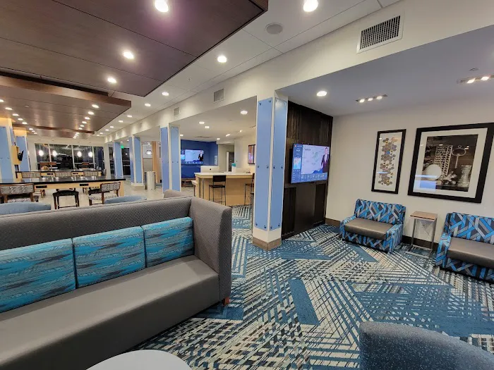 Holiday Inn Express & Suites Gainesville - Lake Lanier Area, an IHG Hotel 4