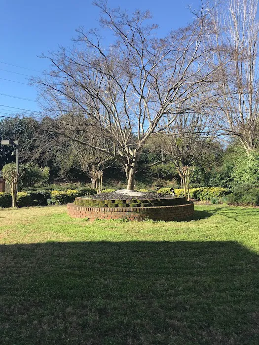 Ramada by Wyndham Gainesville 4