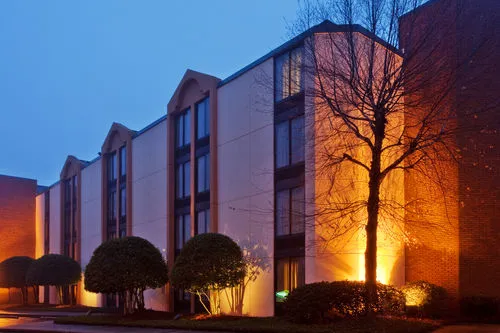 Holiday Inn Gainesville-Lanier Centre 4
