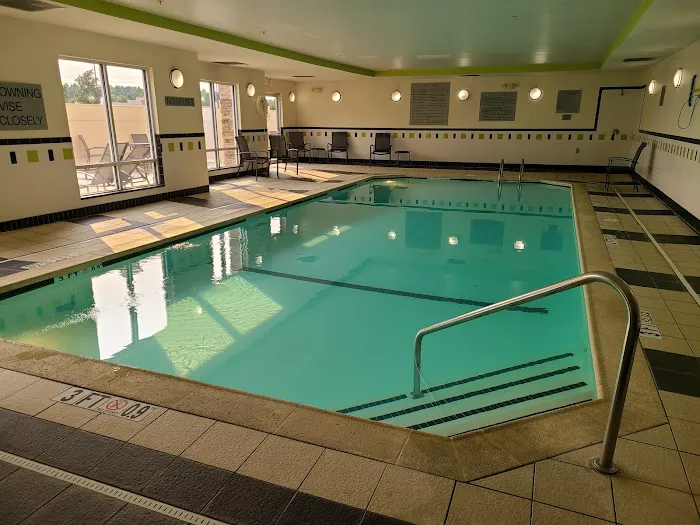 Fairfield Inn & Suites Commerce 4