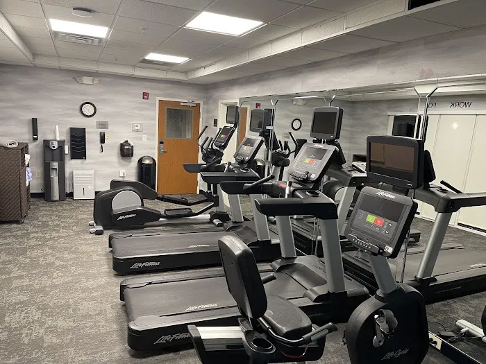 Fairfield Inn & Suites Commerce 4