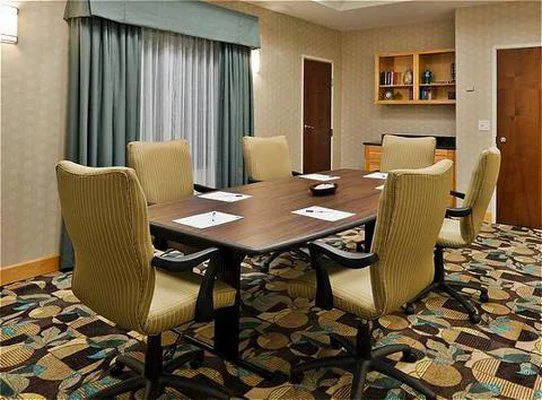 Holiday Inn Express & Suites Atlanta Southwest-Fairburn by IHG 4