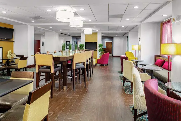Hampton Inn Atlanta-Fairburn 4