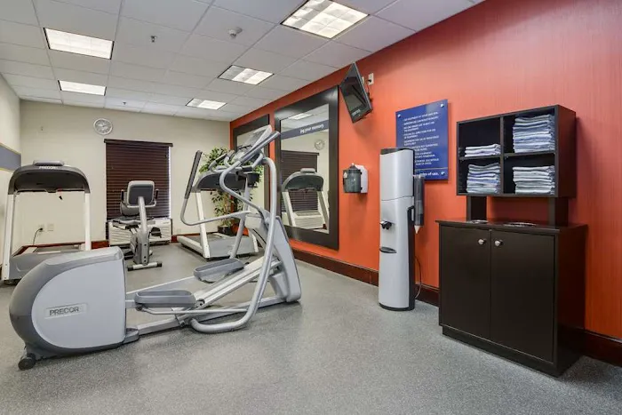 Hampton Inn Atlanta-Fairburn 4