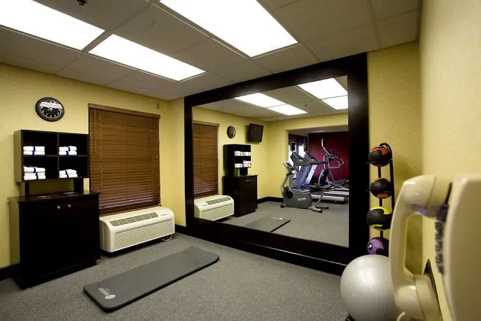 Hampton Inn Atlanta/Newnan 4