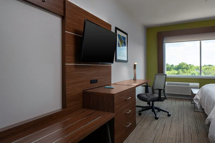 Holiday Inn Express & Suites Griffin by IHG 4
