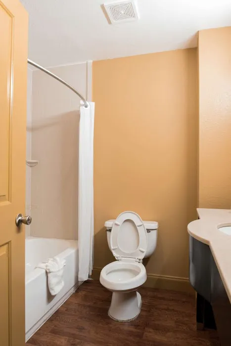 Americas Best Value Inn & Suites Griffin 4
