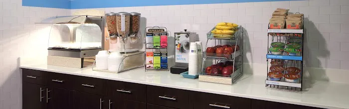 Holiday Inn Express & Suites Atlanta Arpt West - Camp Creek by IHG 5