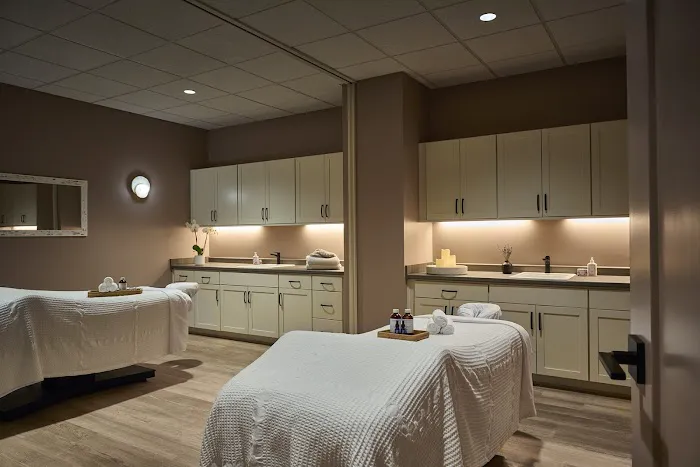 Toile & Bubble Boutique Inn and Spa 4