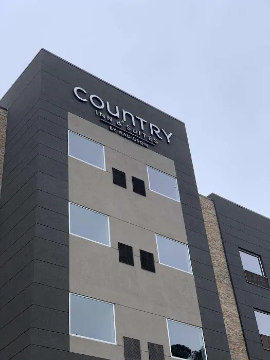 Country Inn & Suites by Radisson, Cumming, GA 4