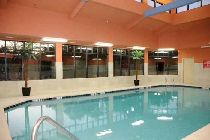Holiday Inn Express & Suites Atlanta-Cumming by IHG 4