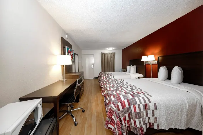 Red Roof Inn Atlanta - Suwanee/Mall of Georgia 4