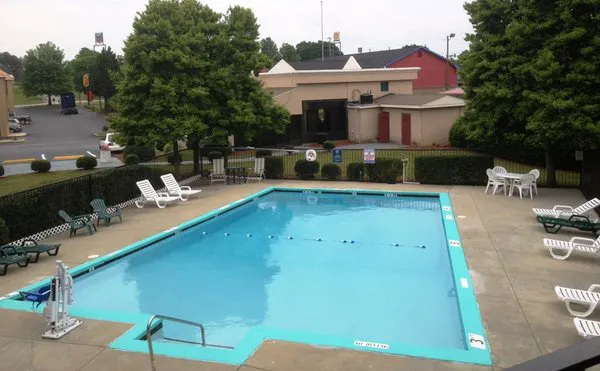Red Roof Inn Atlanta - Suwanee/Mall of Georgia 4