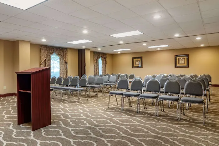 Comfort Inn & Suites Suwanee - Sugarloaf 4