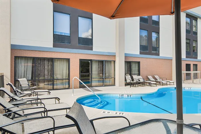 Hampton Inn Commerce 4