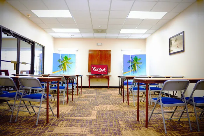 Red Roof Inn & Suites Commerce - Athens 4