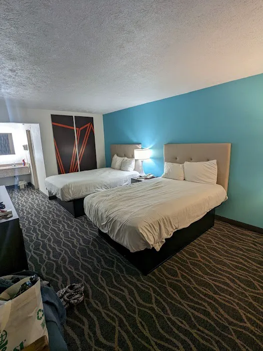Howard Johnson by Wyndham Commerce GA 4
