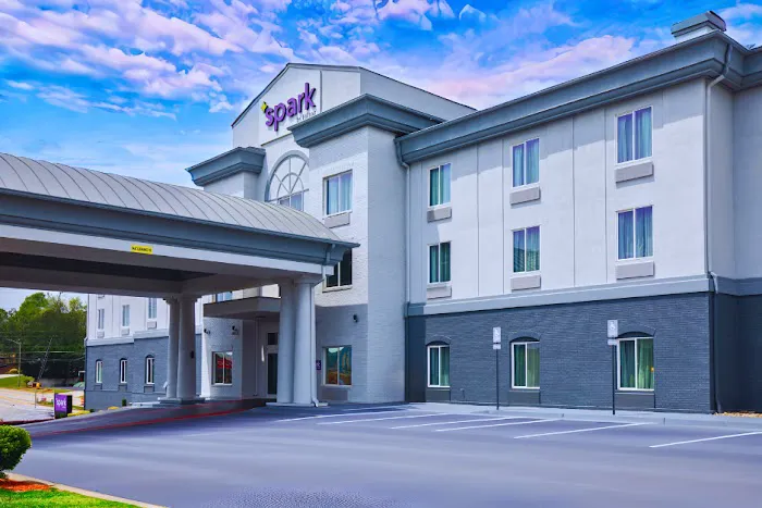 Spark by Hilton Commerce, GA 4